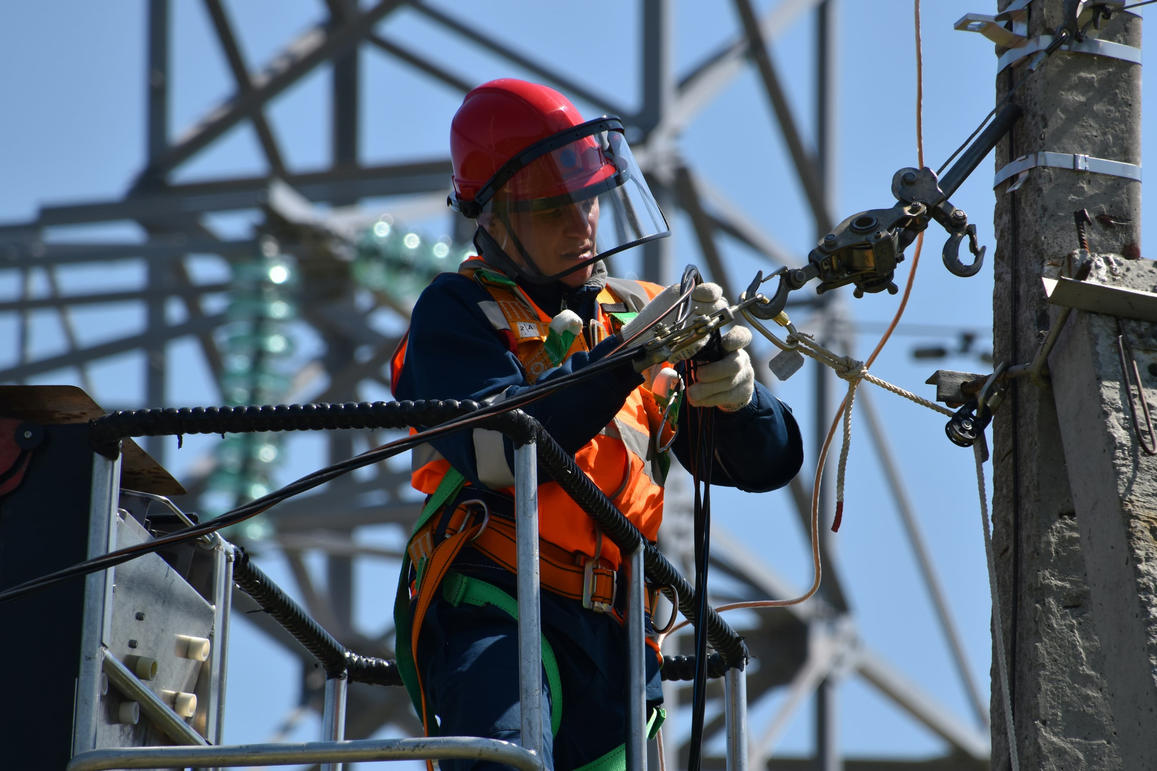 Emergency Electrician (24/7)